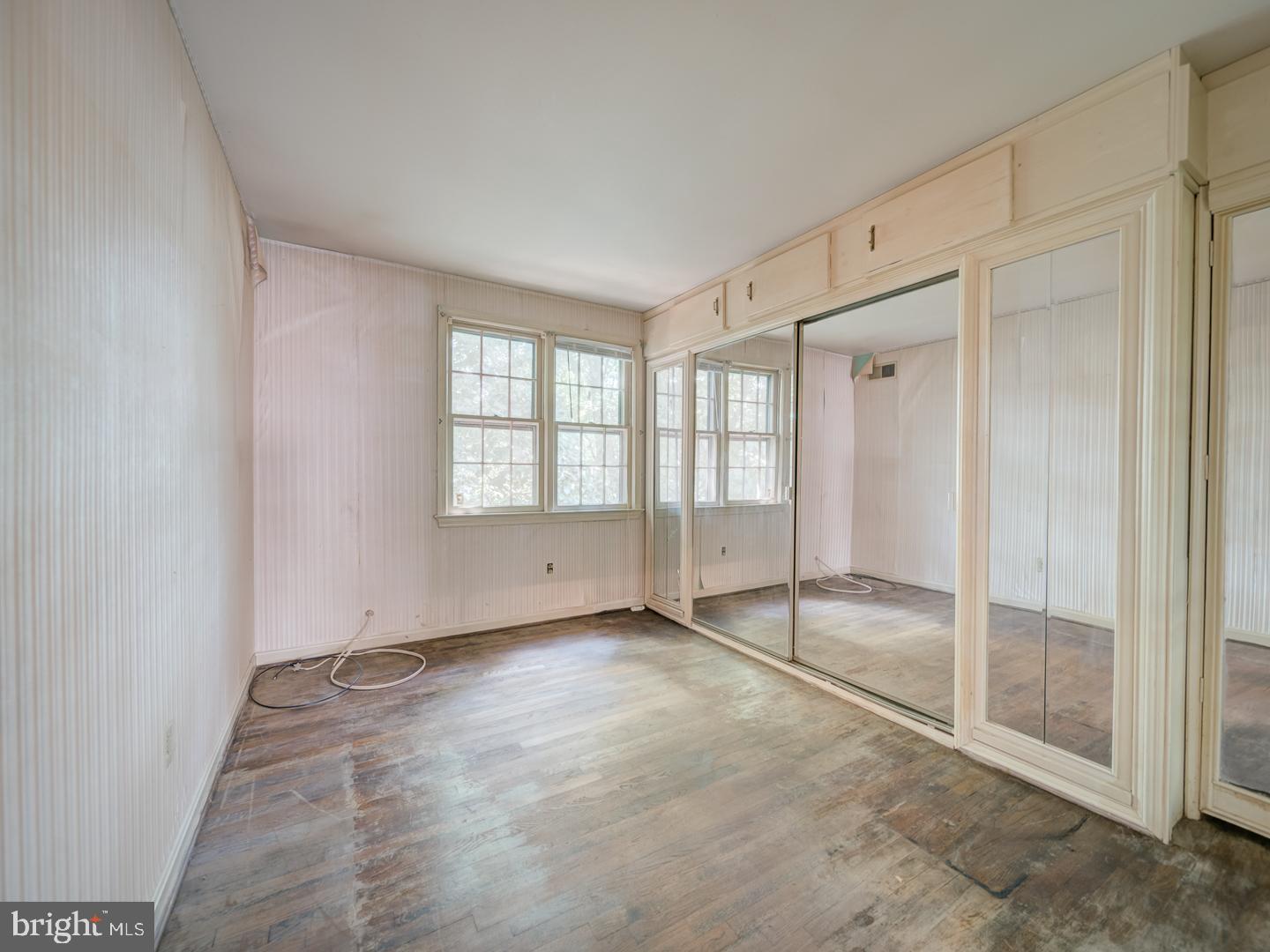 WESTMORELAND SQUARE - Residential