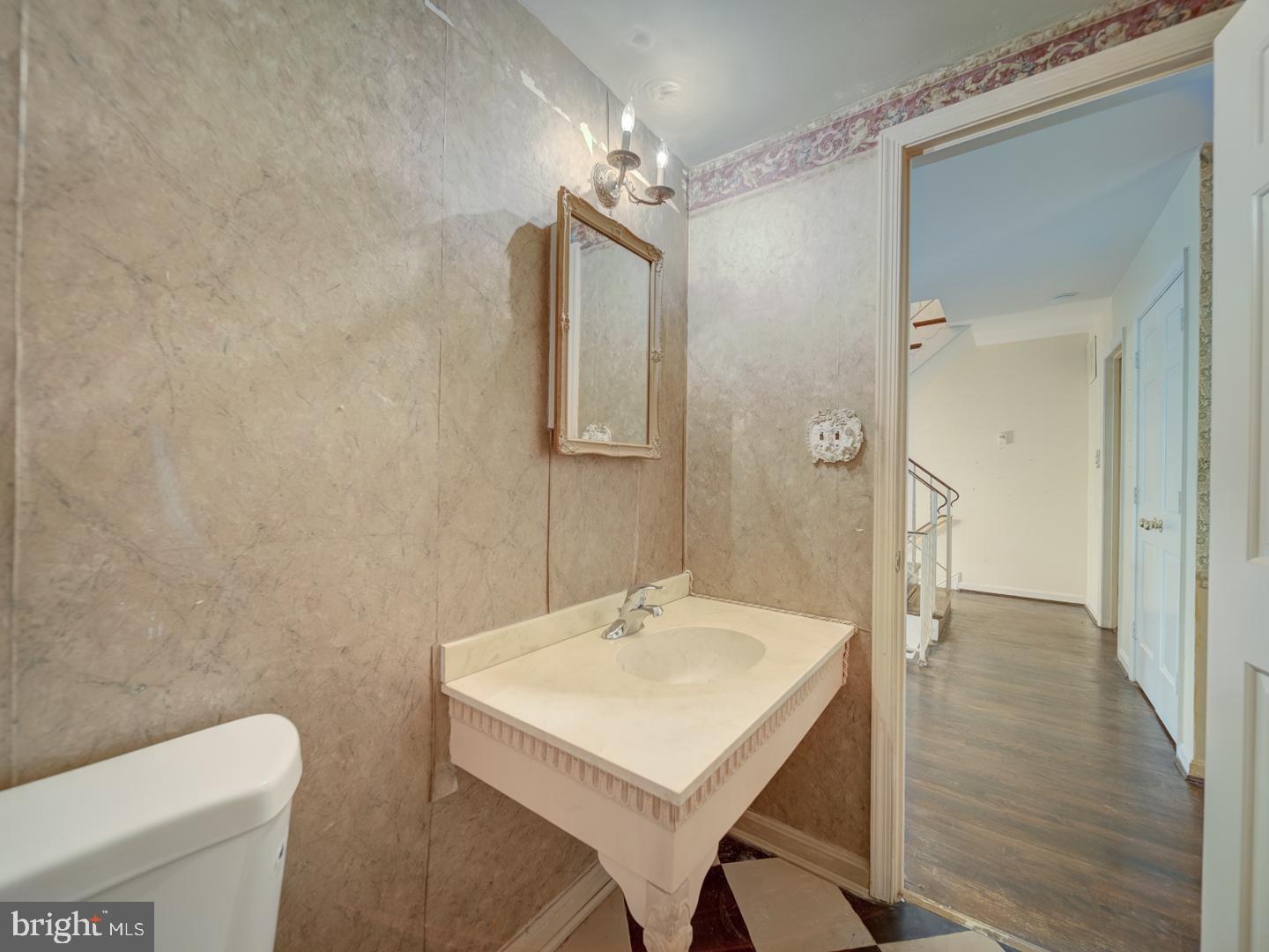 WESTMORELAND SQUARE - Residential