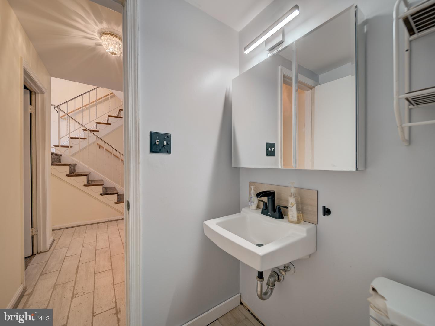 WESTMORELAND SQUARE - Residential