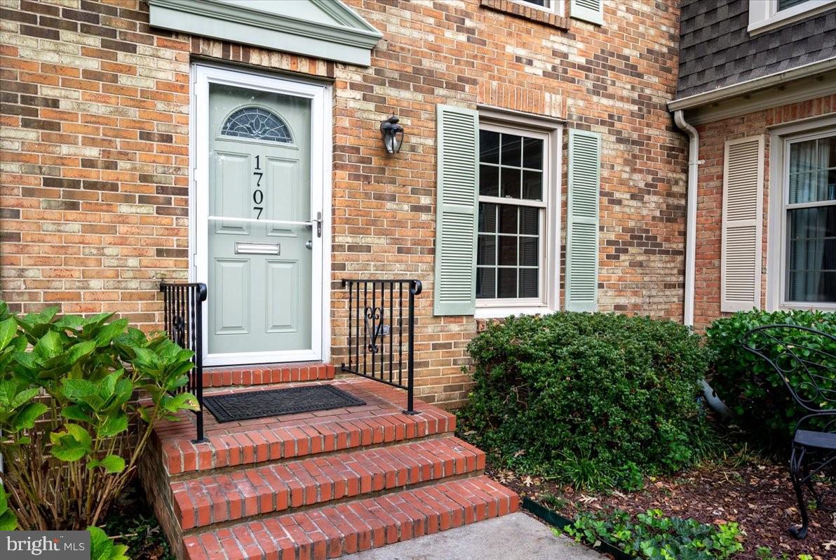 GEORGETOWN - Residential