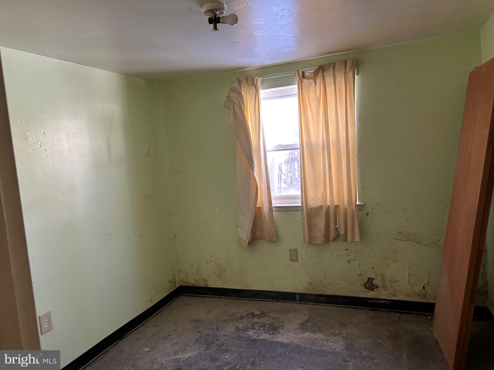 SOMERTON - Residential Income