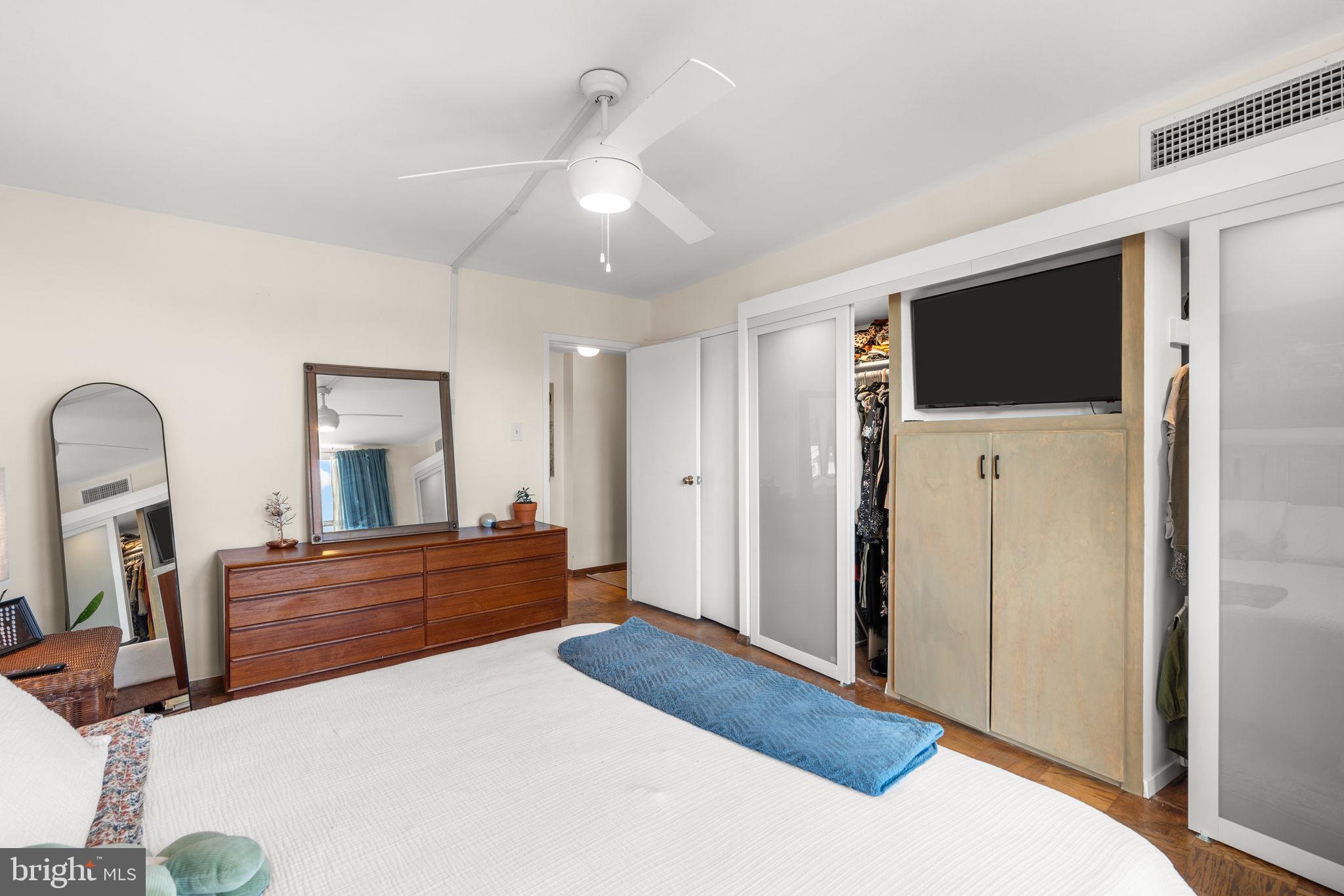 PARKSIDE PLAZA CODM - Residential