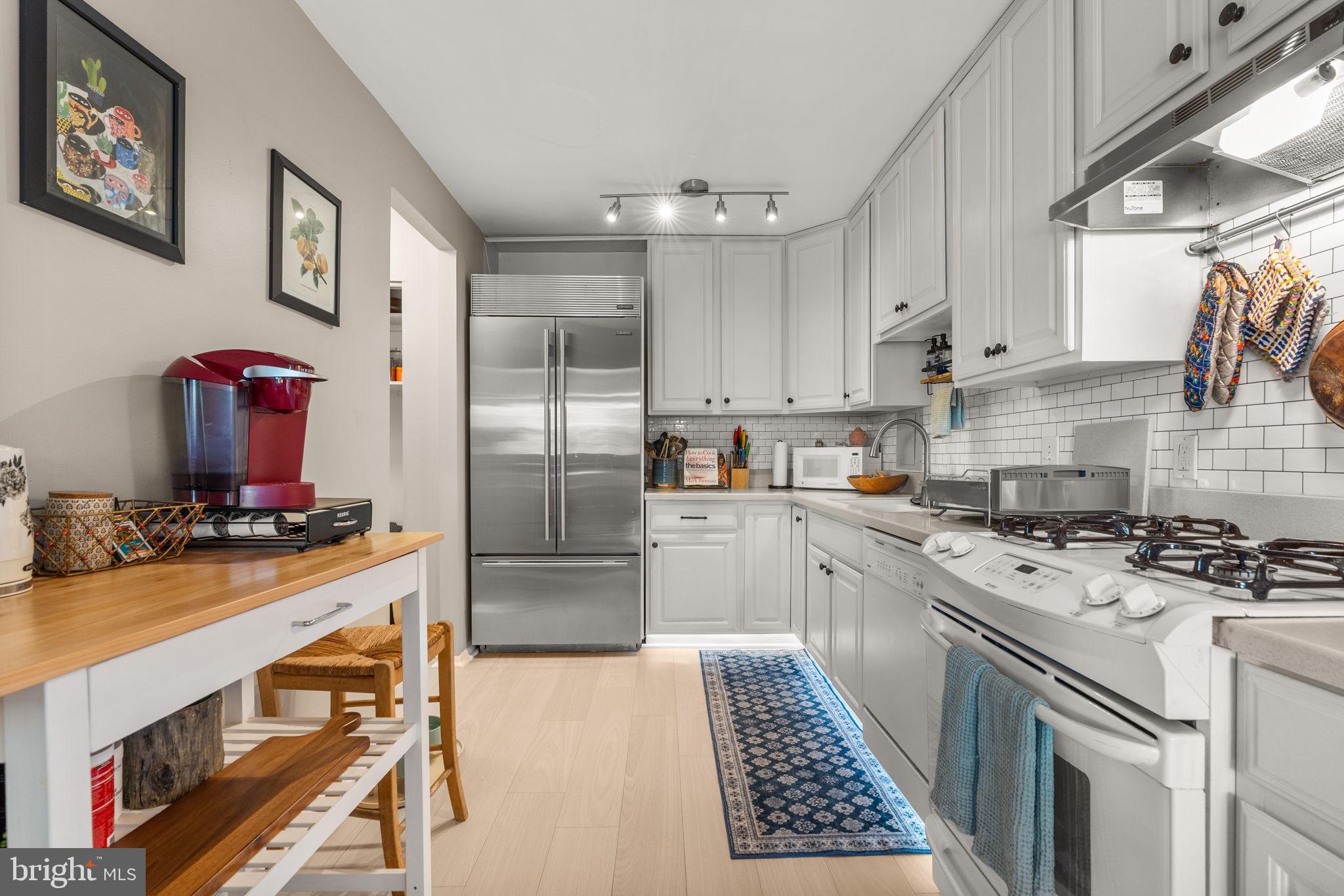 PARKSIDE PLAZA CODM - Residential