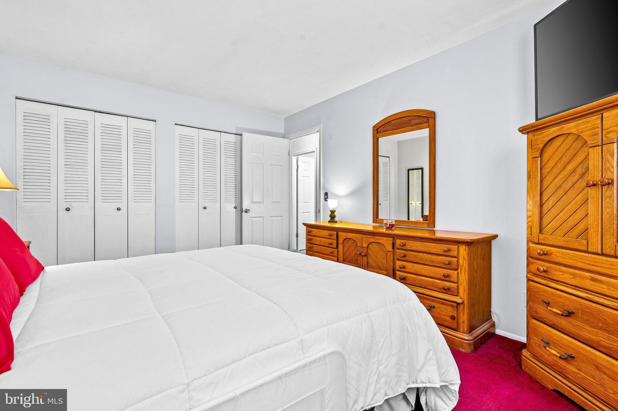 HICKORY HILLS CONDOMINIUMS - Residential