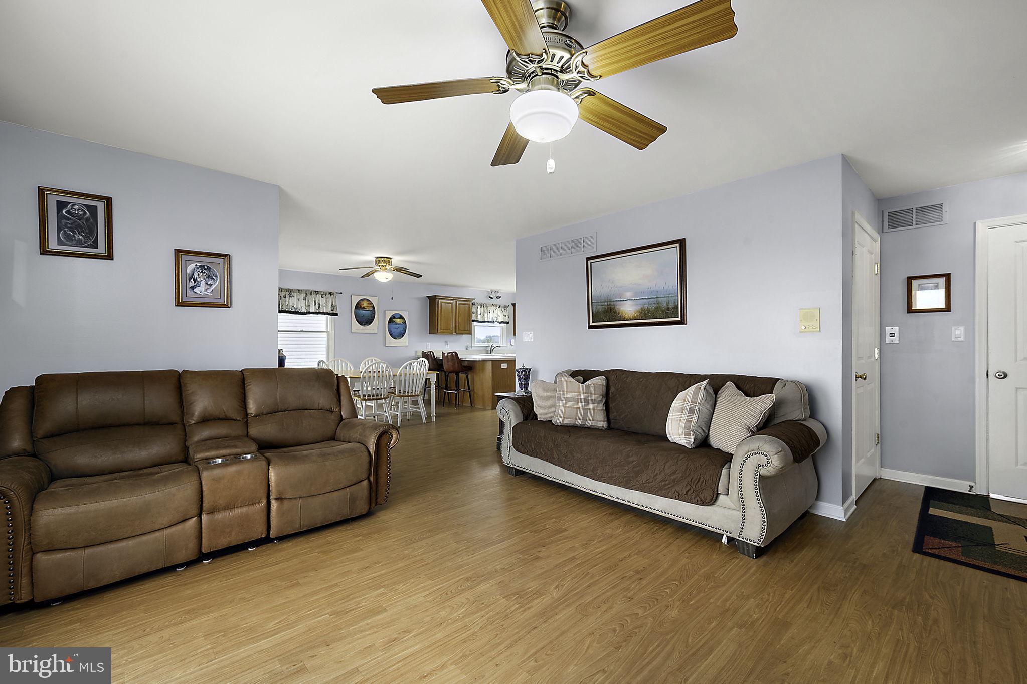 1102 S BAY SHORE DRIVE