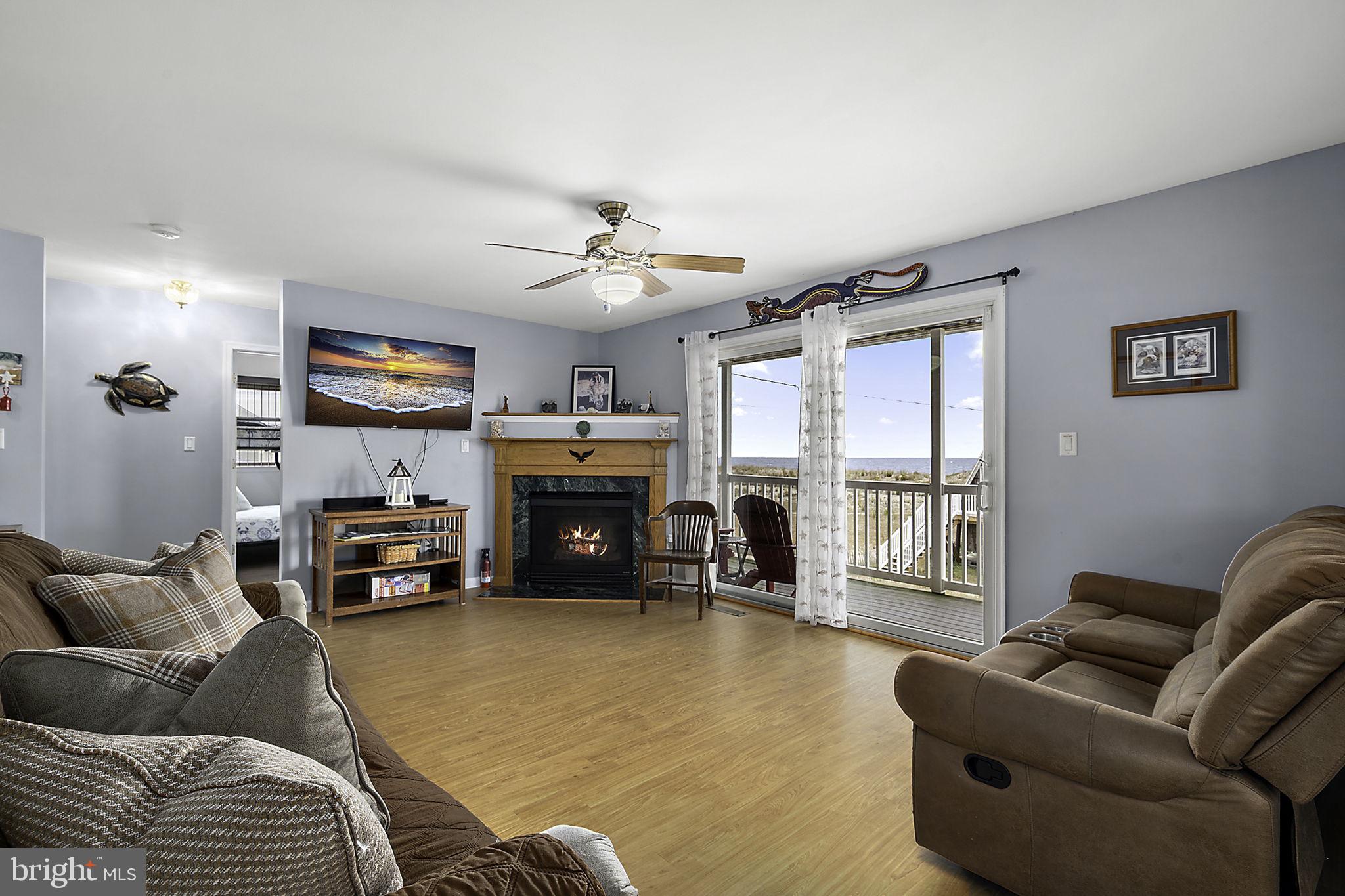 1102 S BAY SHORE DRIVE