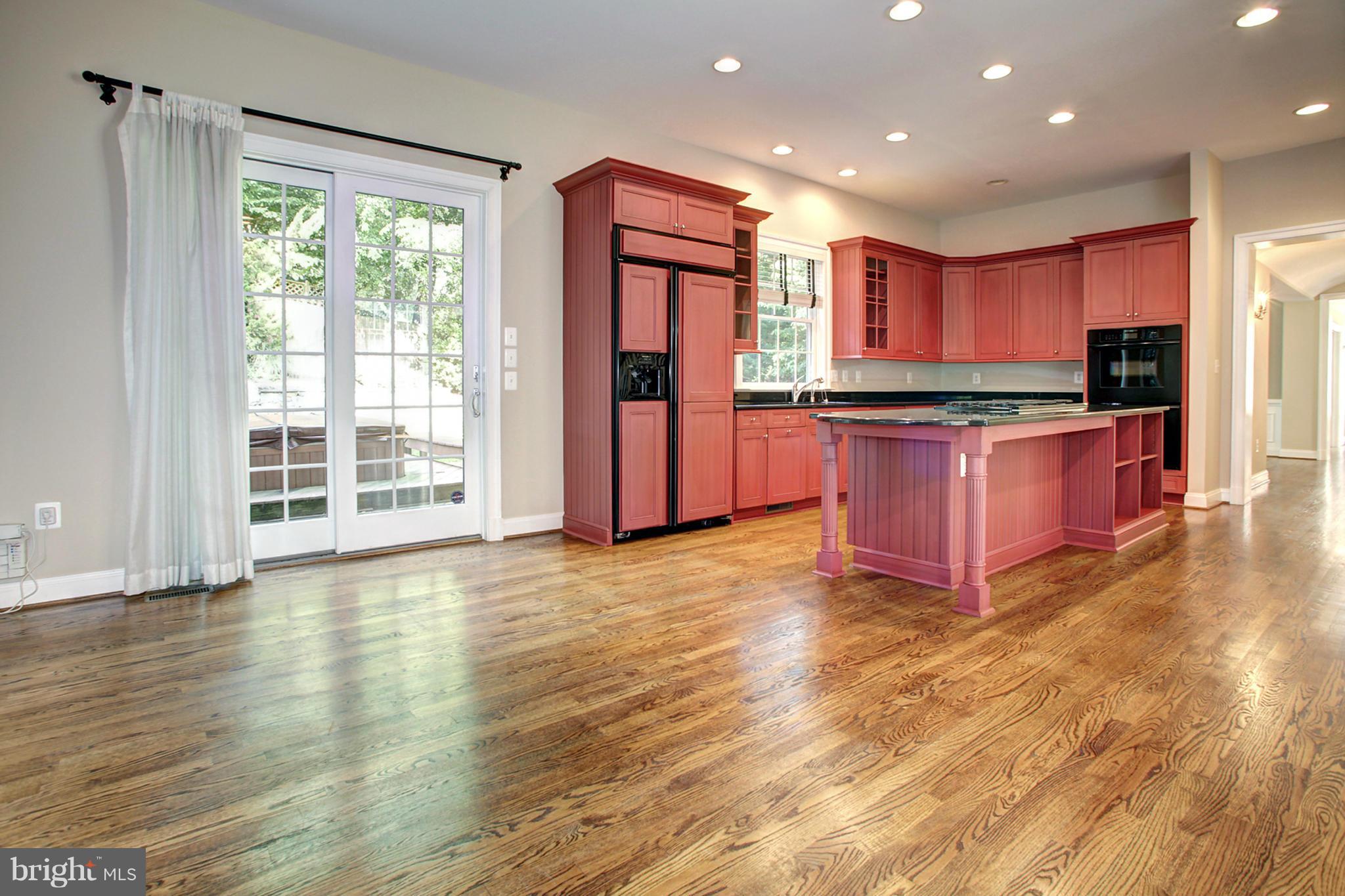 ARLINGWOOD - Residential