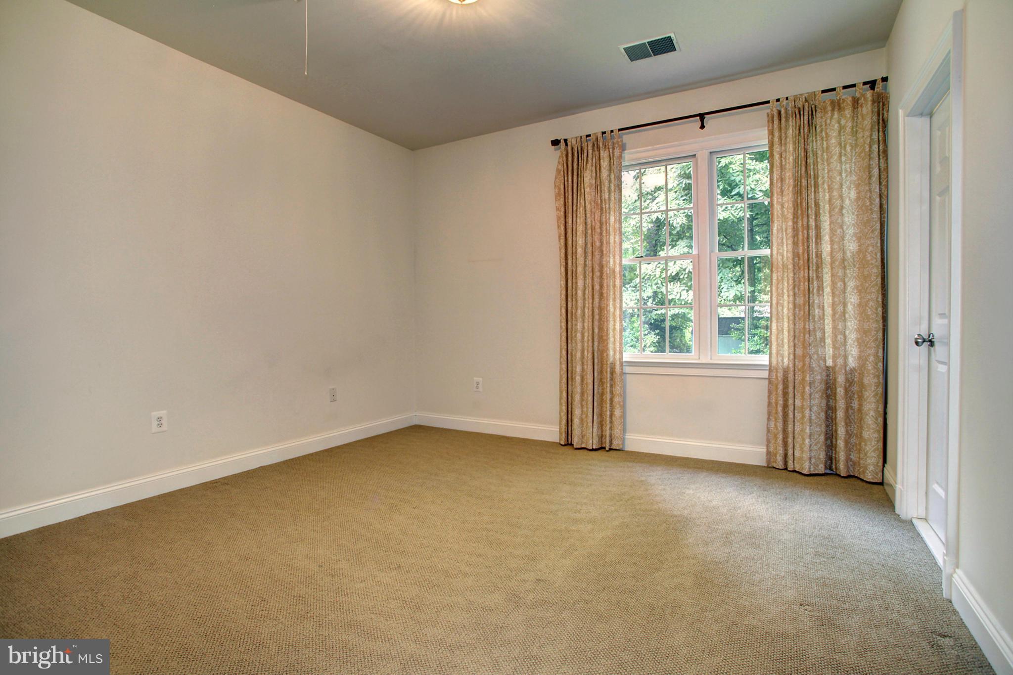 ARLINGWOOD - Residential