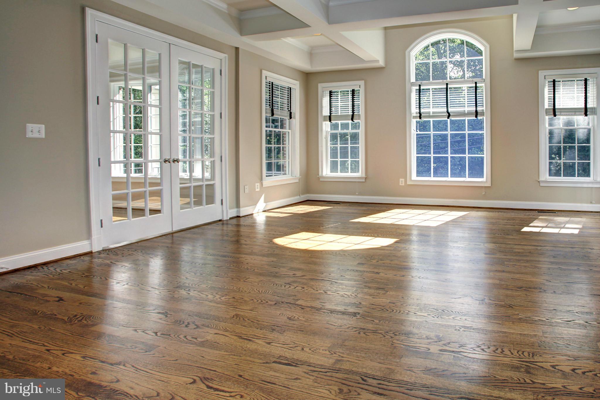 ARLINGWOOD - Residential