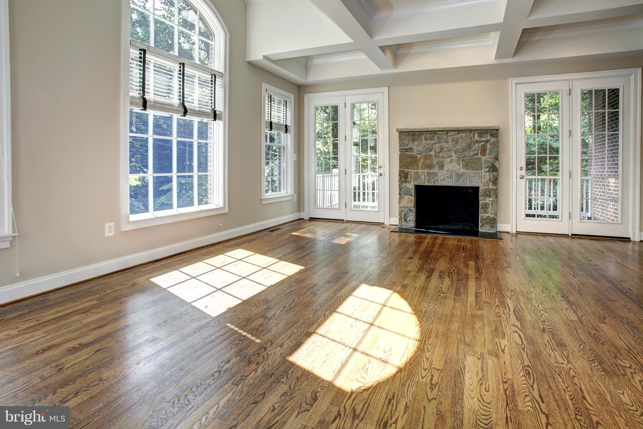 ARLINGWOOD - Residential