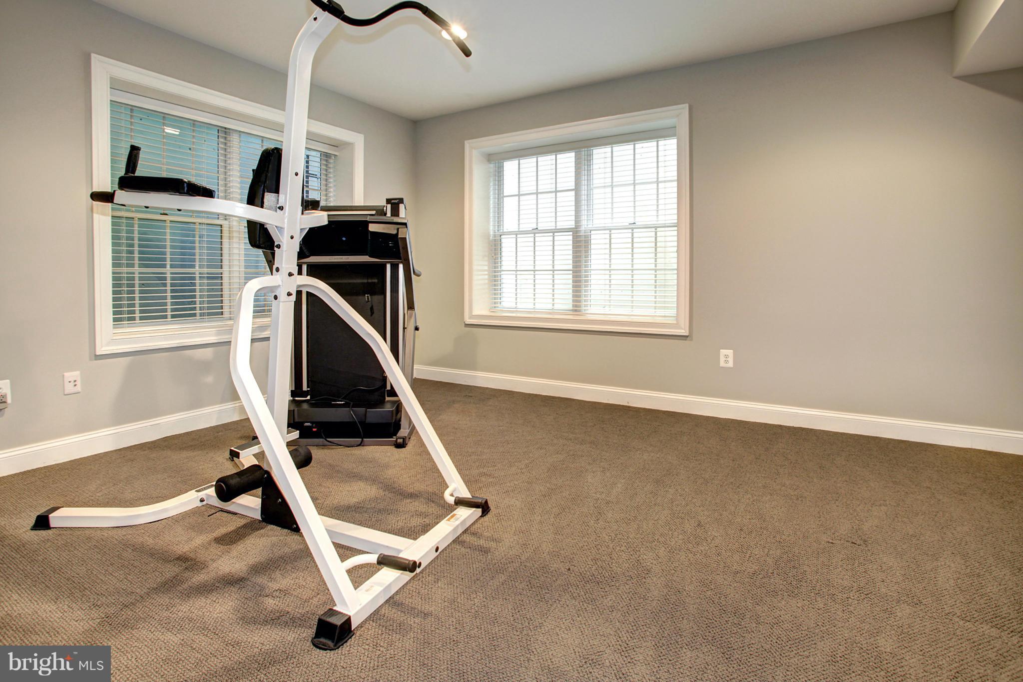 ARLINGWOOD - Residential