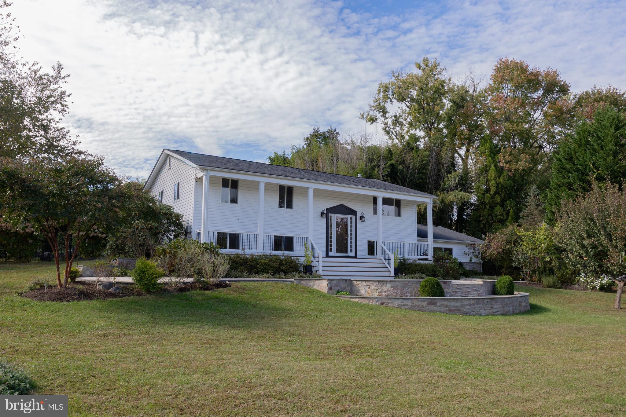 824 CONSTELLATION DRIVE