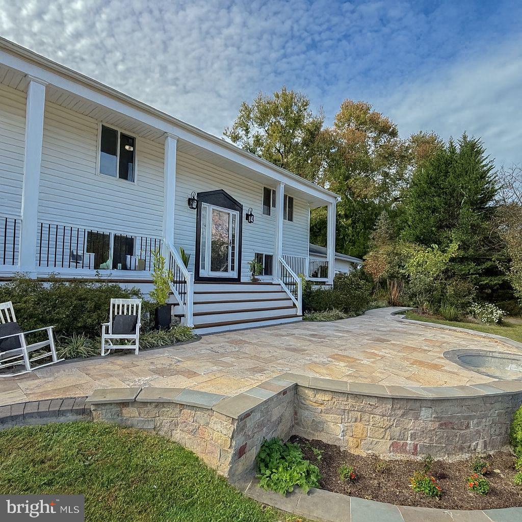 824 CONSTELLATION DRIVE