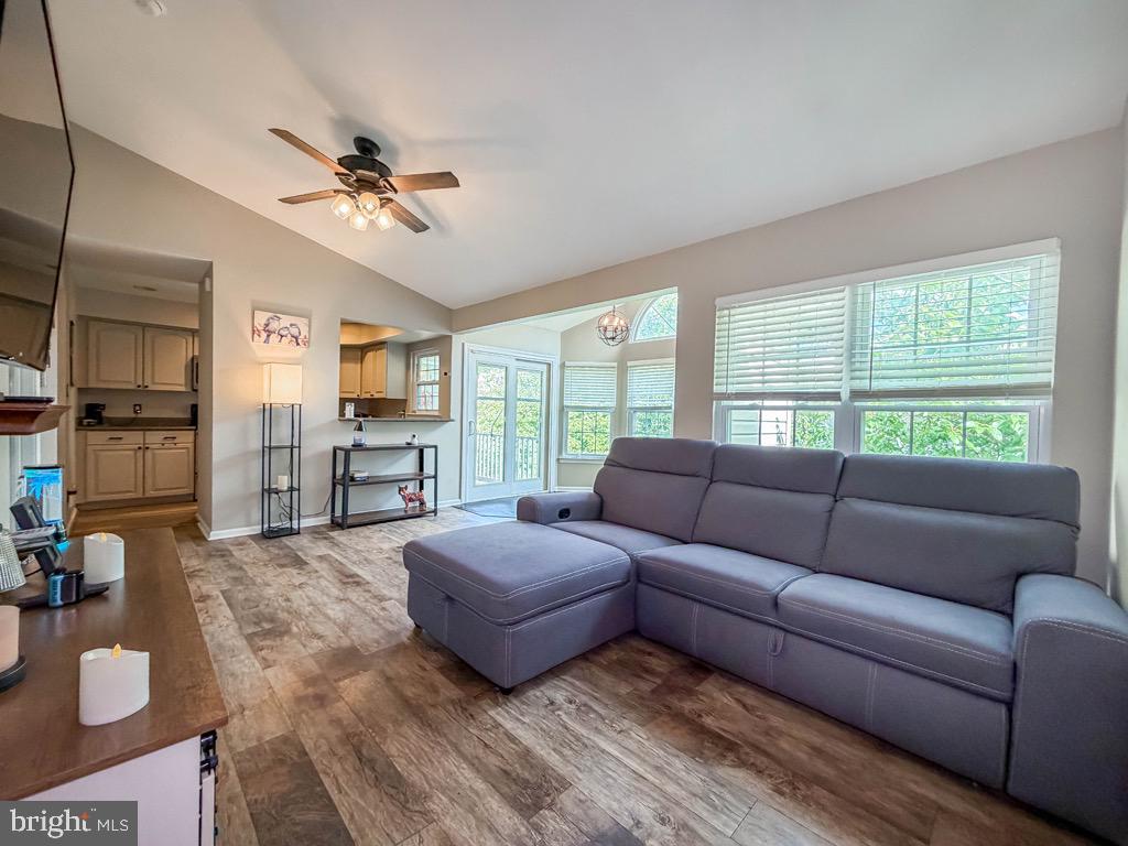 3703 BENNETT