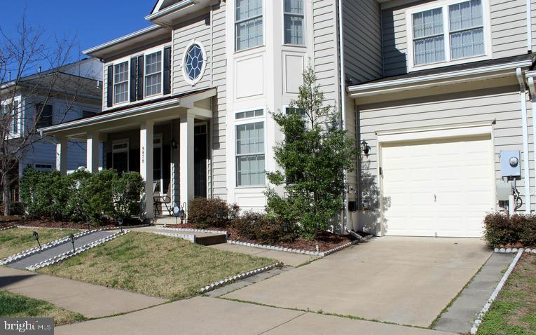 9878 DOCHART SOUND LANE