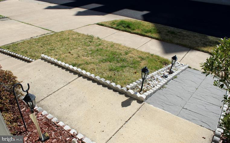 9878 DOCHART SOUND LANE