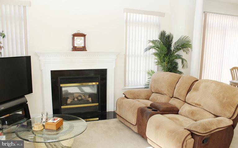 BRAEMAR - Residential Lease