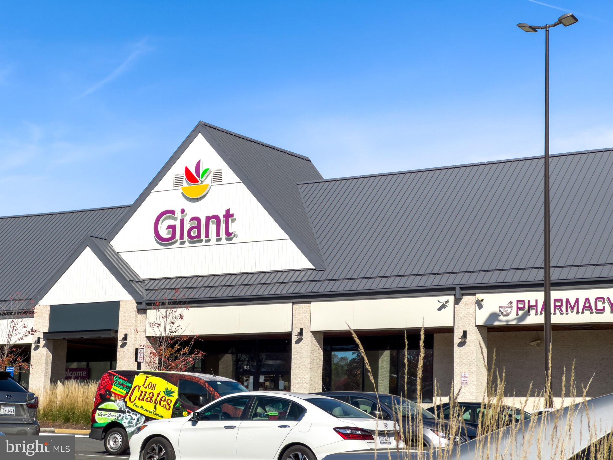 FALLS PLAZA - Residential