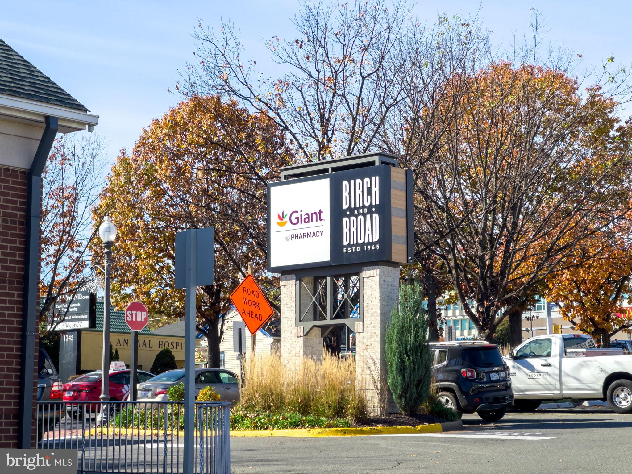 FALLS PLAZA - Residential