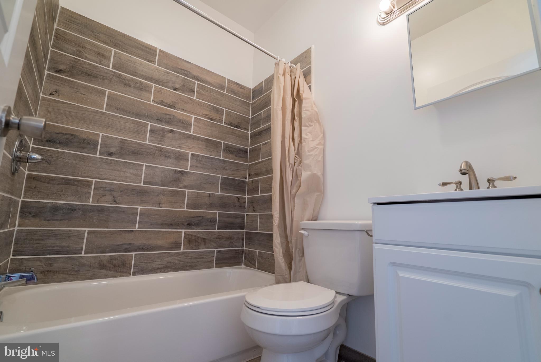 BELMONT - Commercial Sale