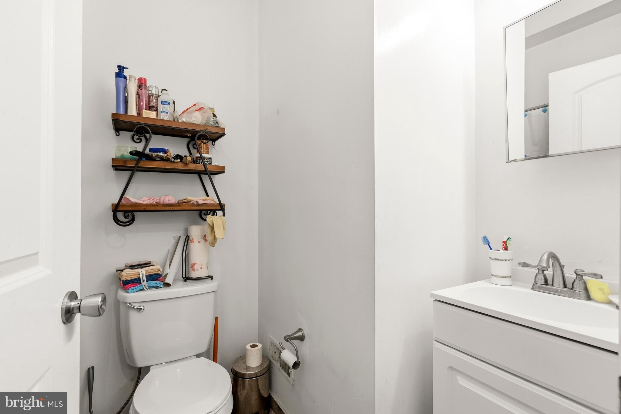 BELMONT - Commercial Sale