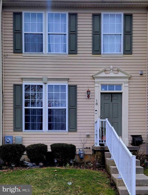 Townhouse For Sale - 18 Bridle Path Court<br/> SICKLERVILLE, NJ 08081