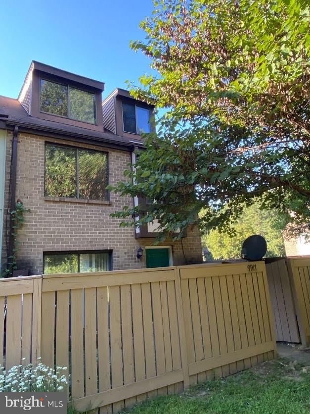 9917 FOREST VIEW PLACE
