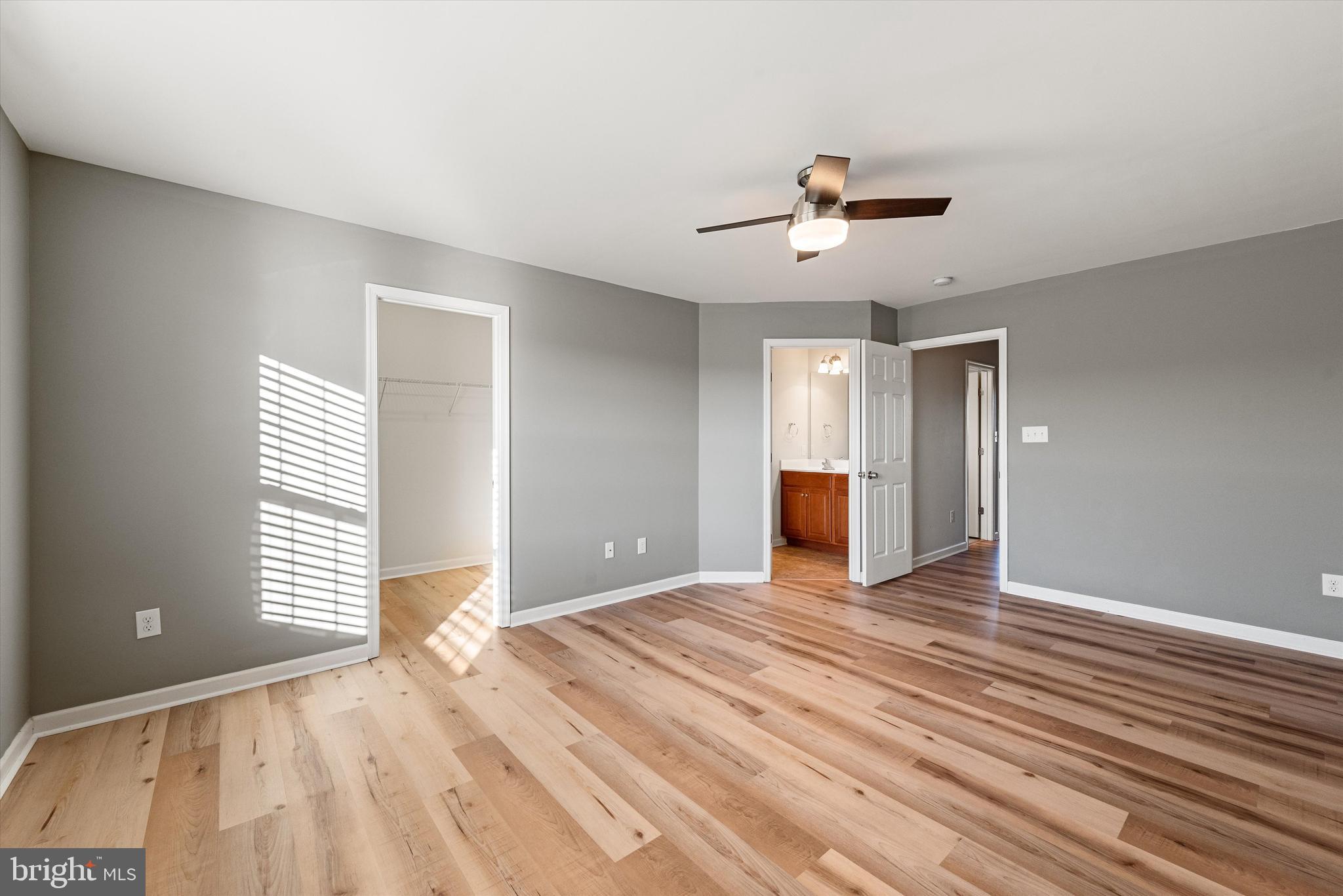 LAKELAND PLACE - Residential