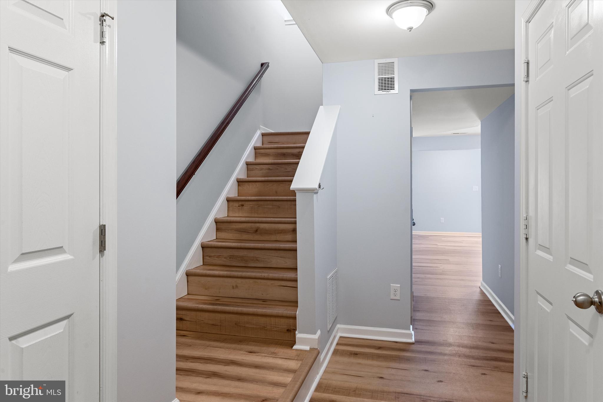 LAKELAND PLACE - Residential