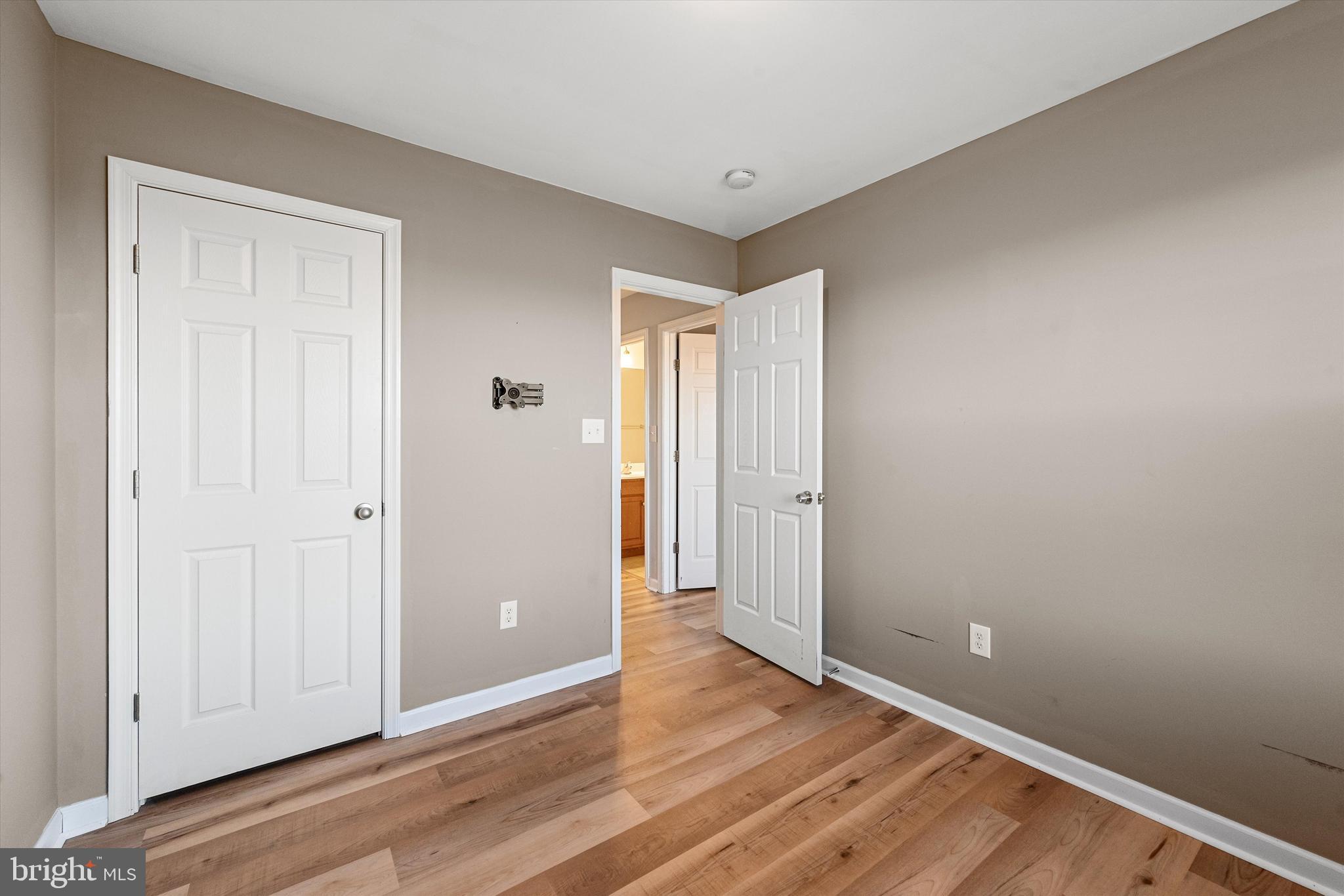 LAKELAND PLACE - Residential