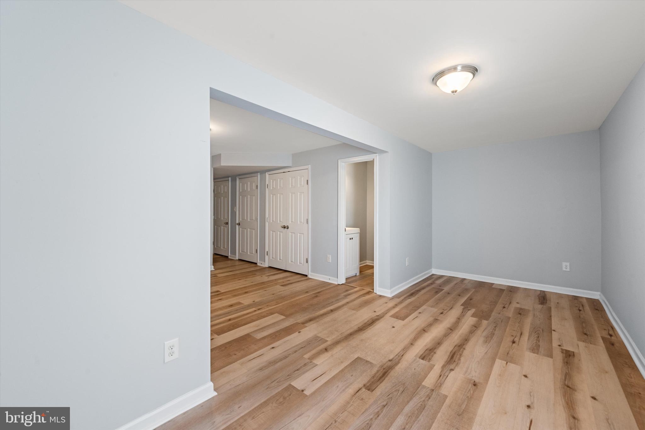 LAKELAND PLACE - Residential