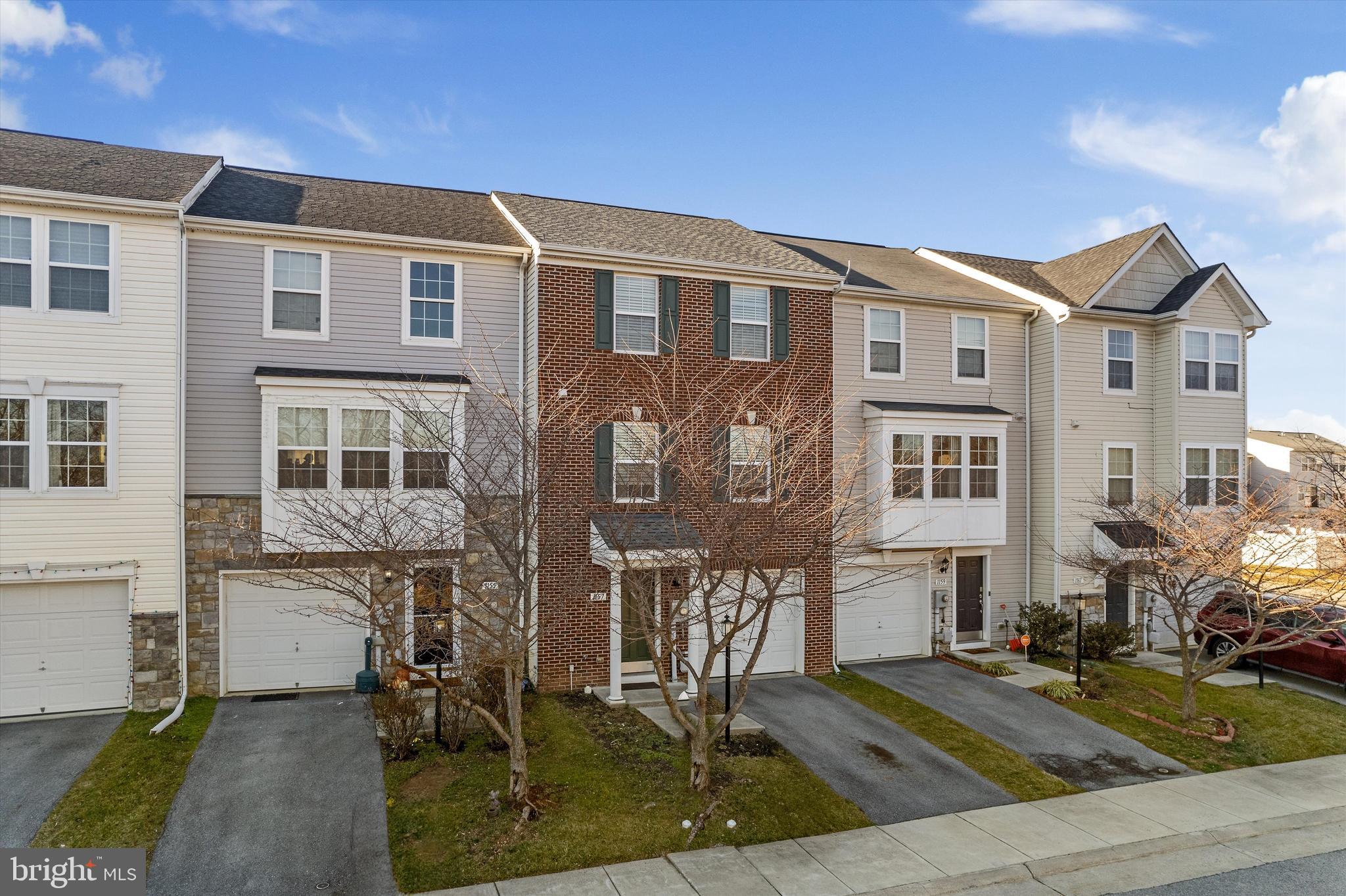 LAKELAND PLACE - Residential