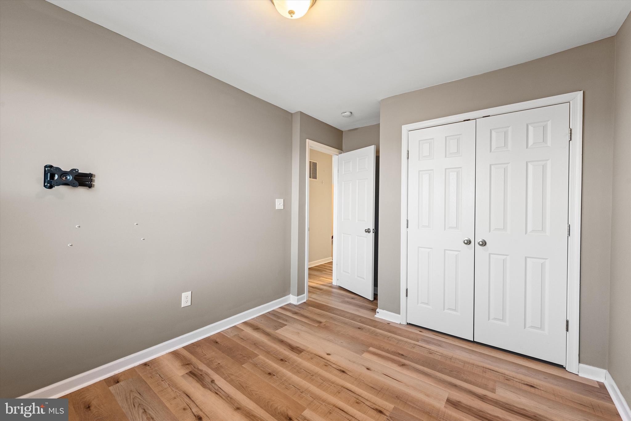 LAKELAND PLACE - Residential