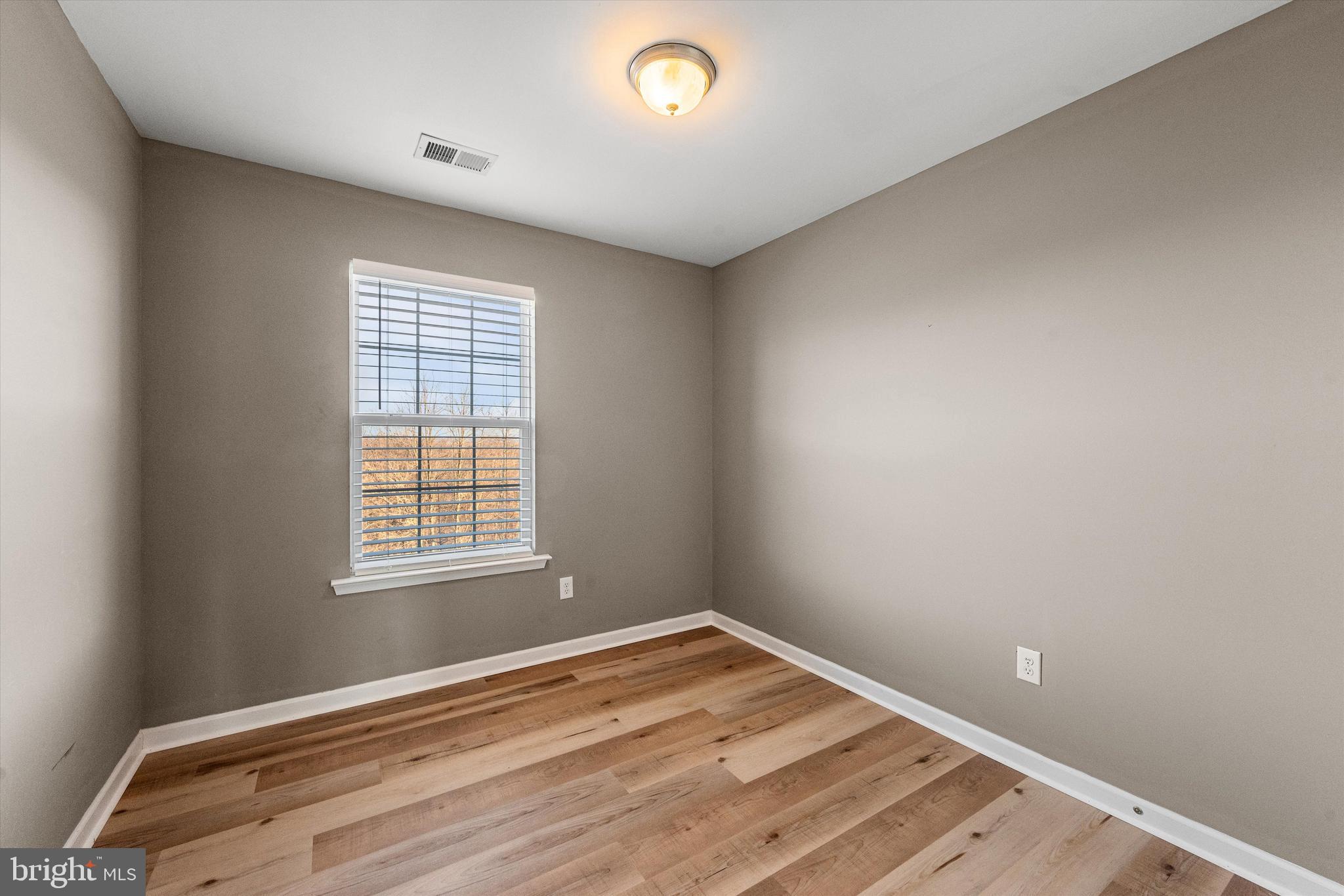 LAKELAND PLACE - Residential