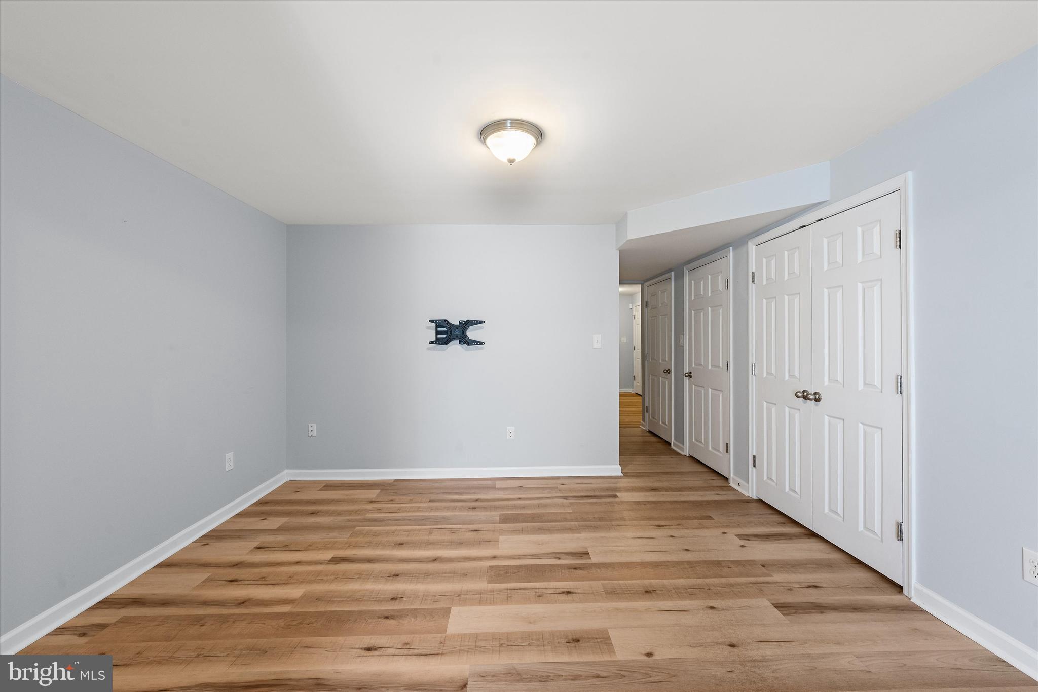 LAKELAND PLACE - Residential