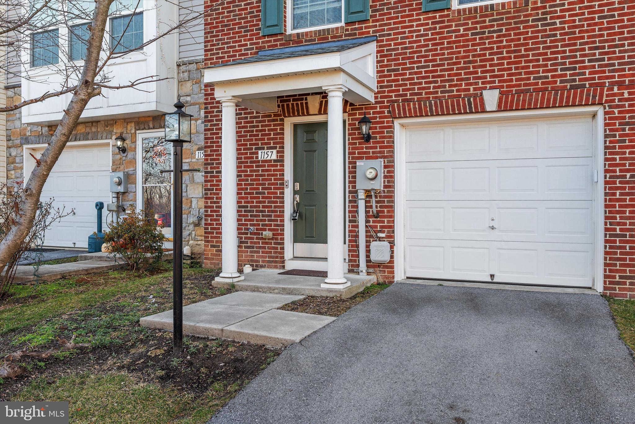 LAKELAND PLACE - Residential