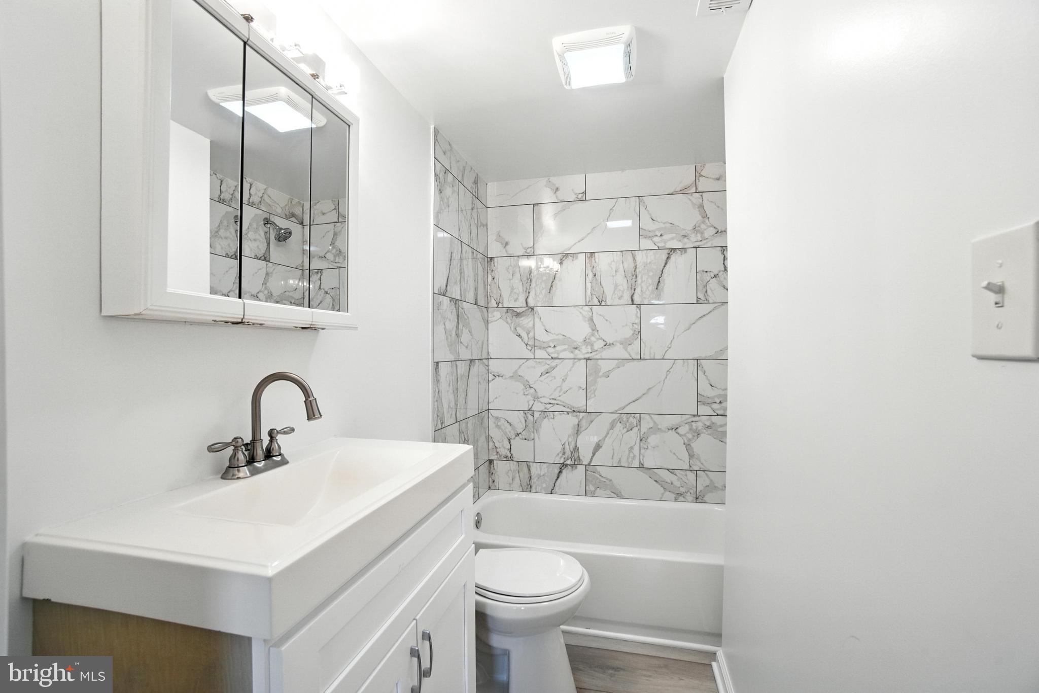 VICTORY VILLA - Residential Lease