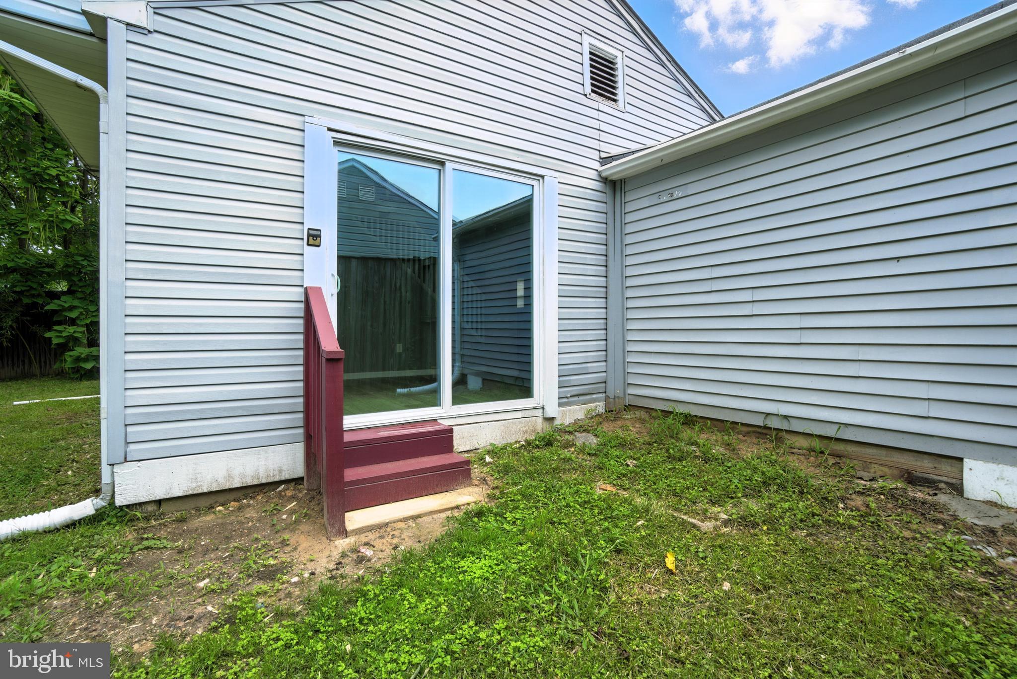 VICTORY VILLA - Residential Lease