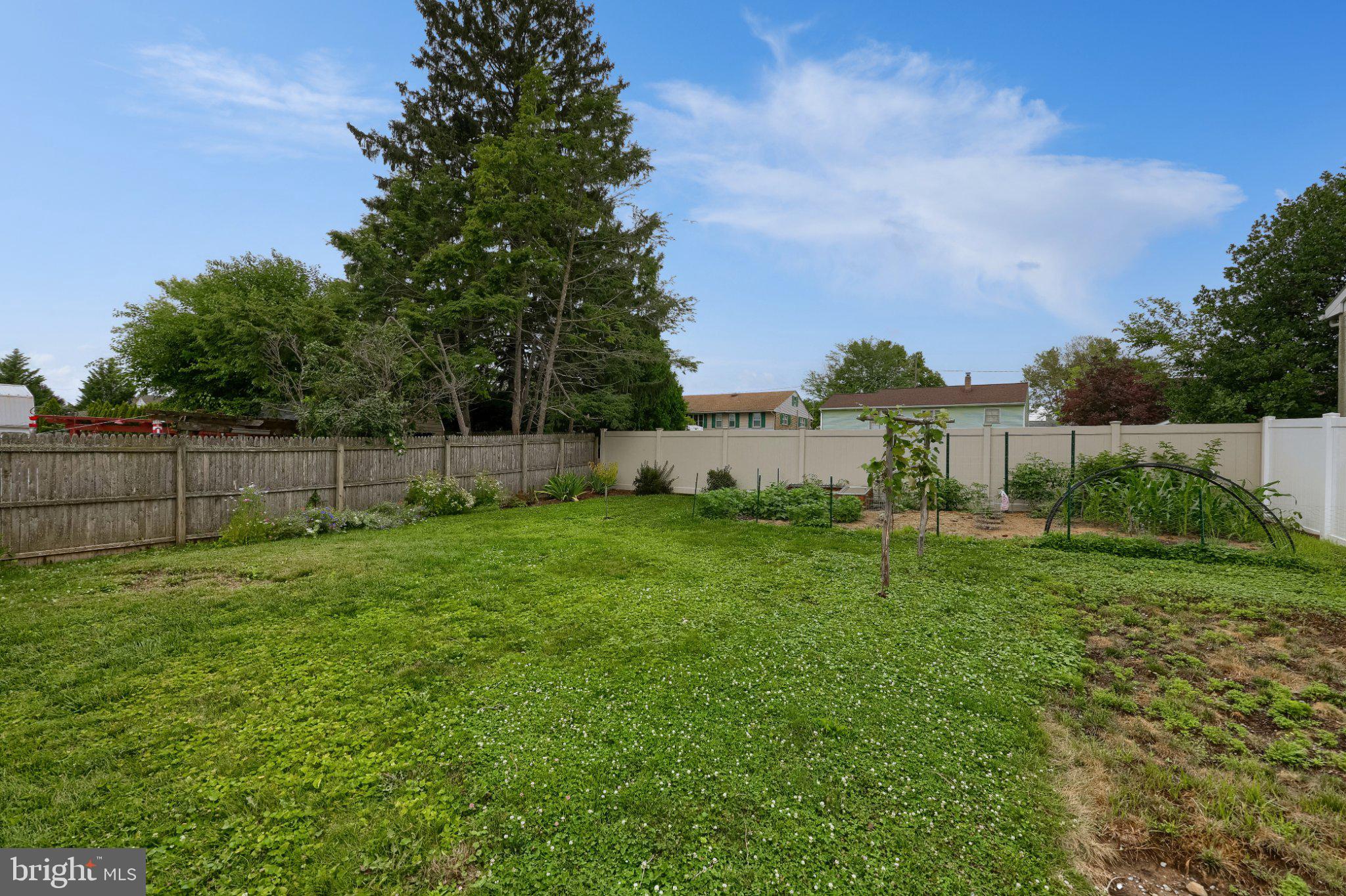 585 W MAIN STREET