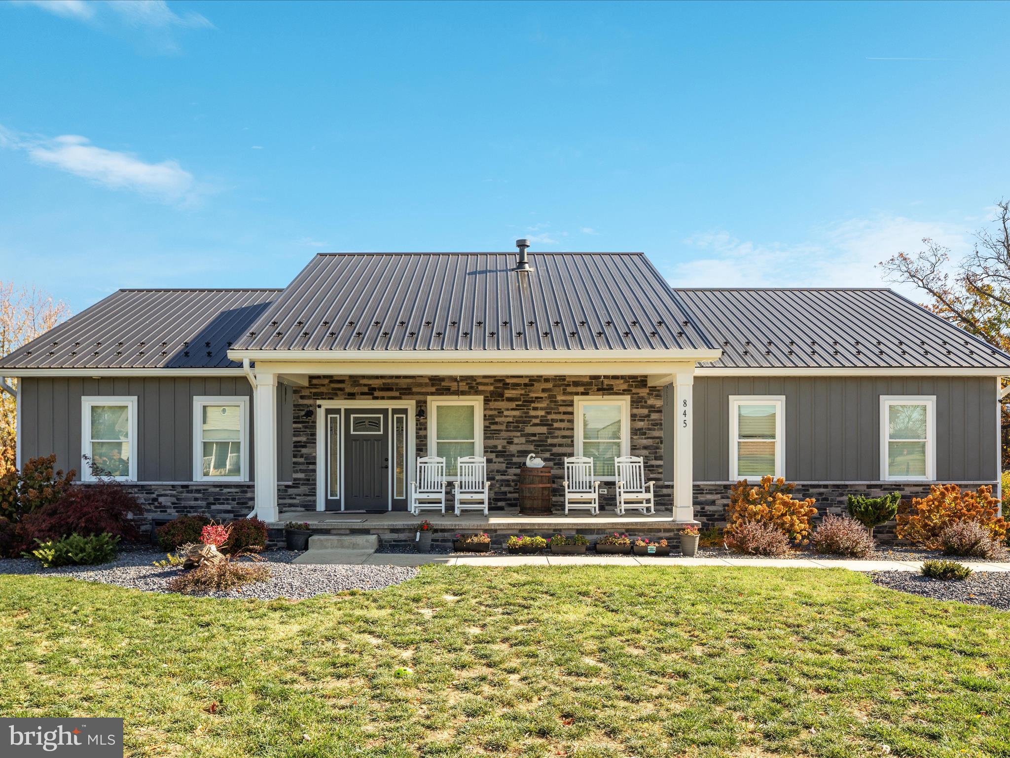 845 FORREST DRIVE