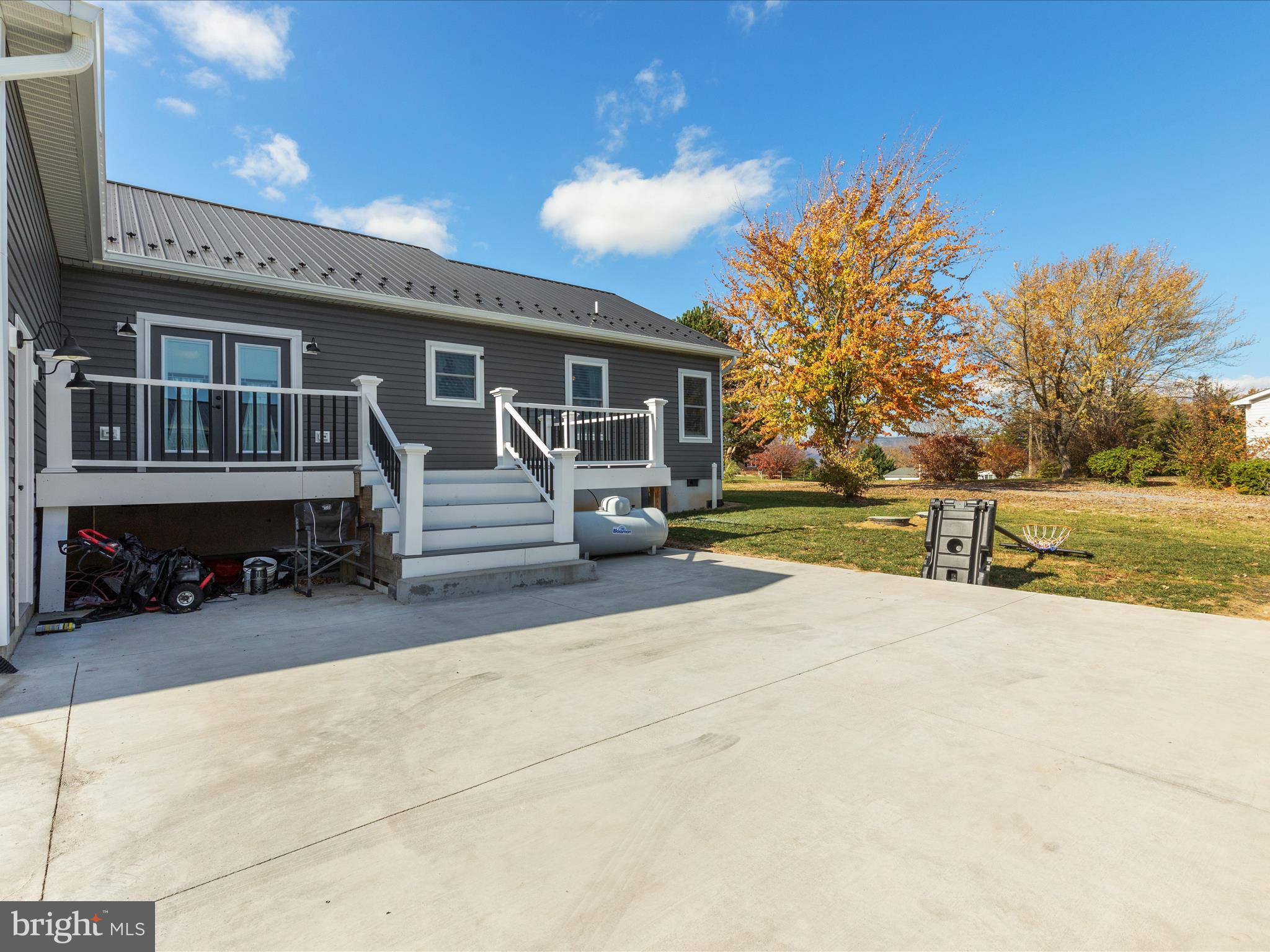 845 FORREST DRIVE