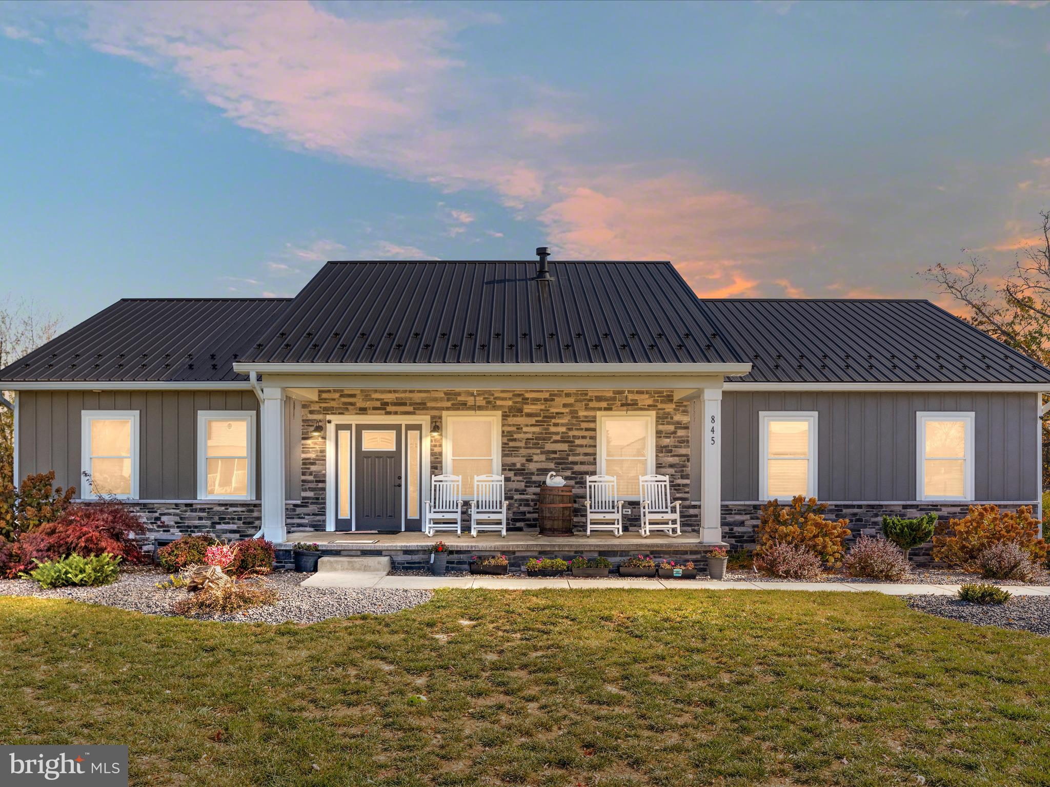 845 FORREST DRIVE