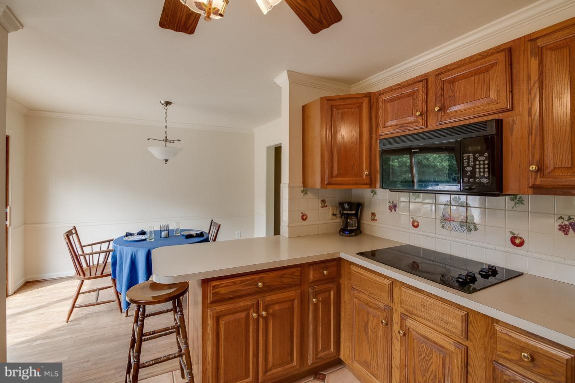 WARRENTON VILLAGE - Residential