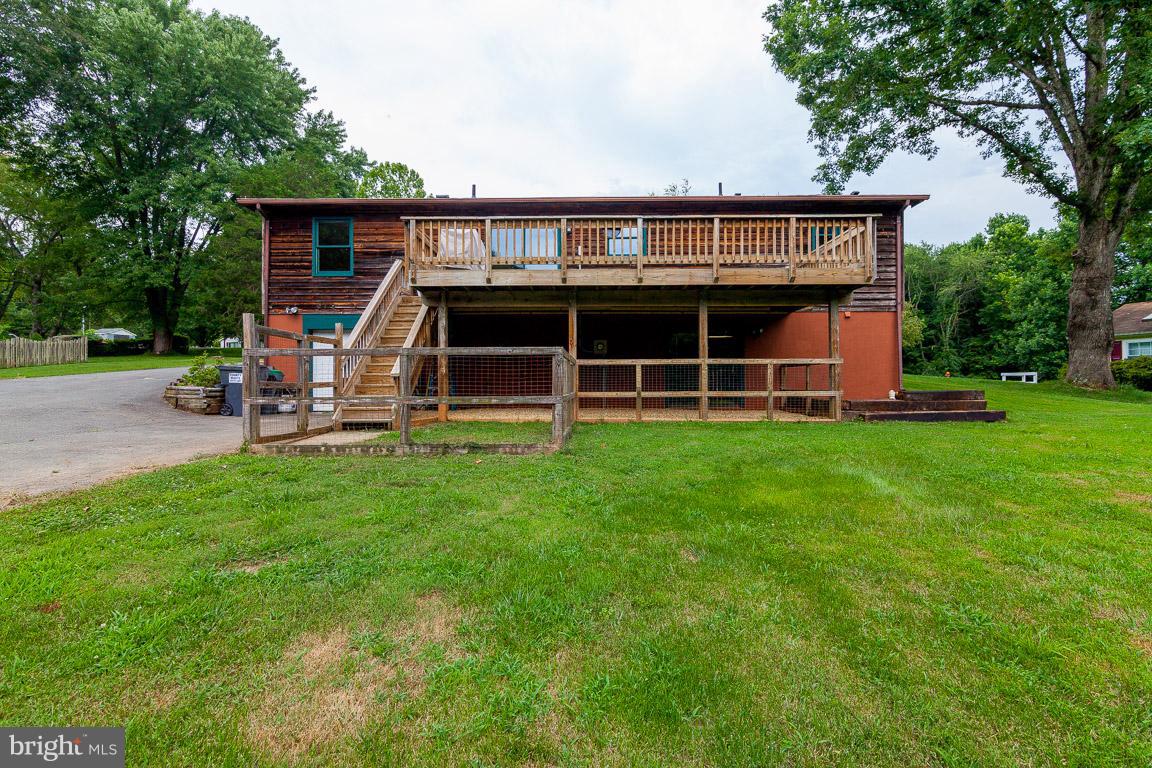 WARRENTON VILLAGE - Residential