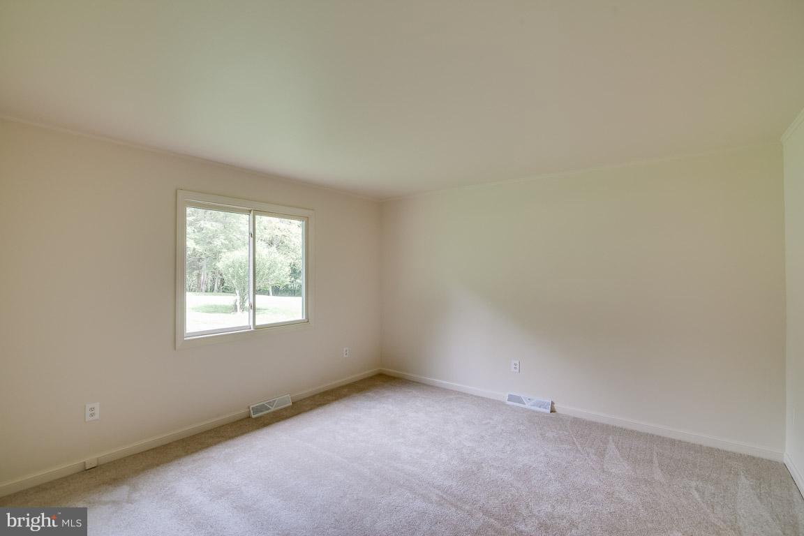 WARRENTON VILLAGE - Residential