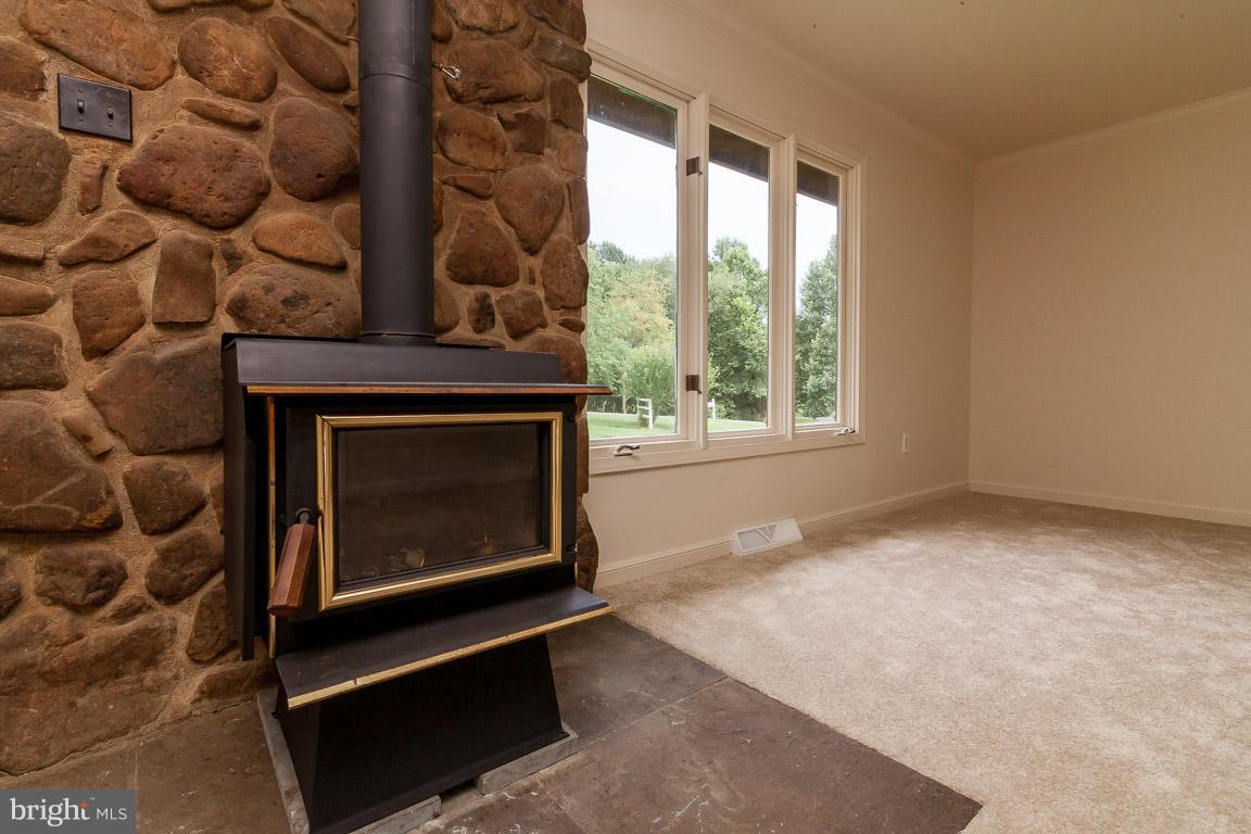 WARRENTON VILLAGE - Residential