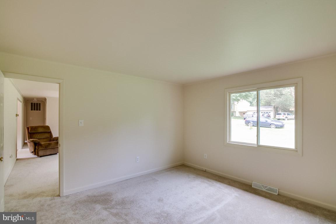 WARRENTON VILLAGE - Residential