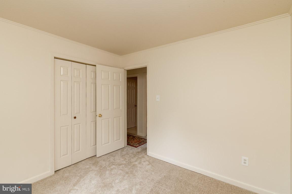 WARRENTON VILLAGE - Residential