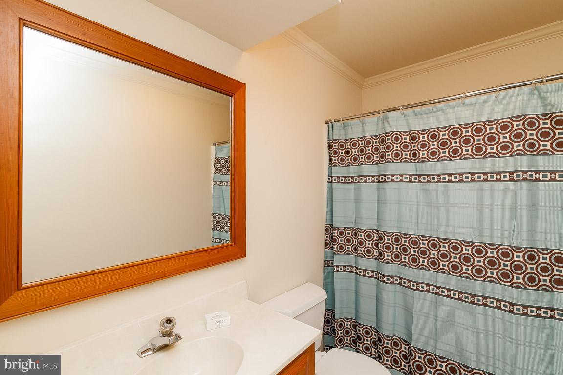 WARRENTON VILLAGE - Residential