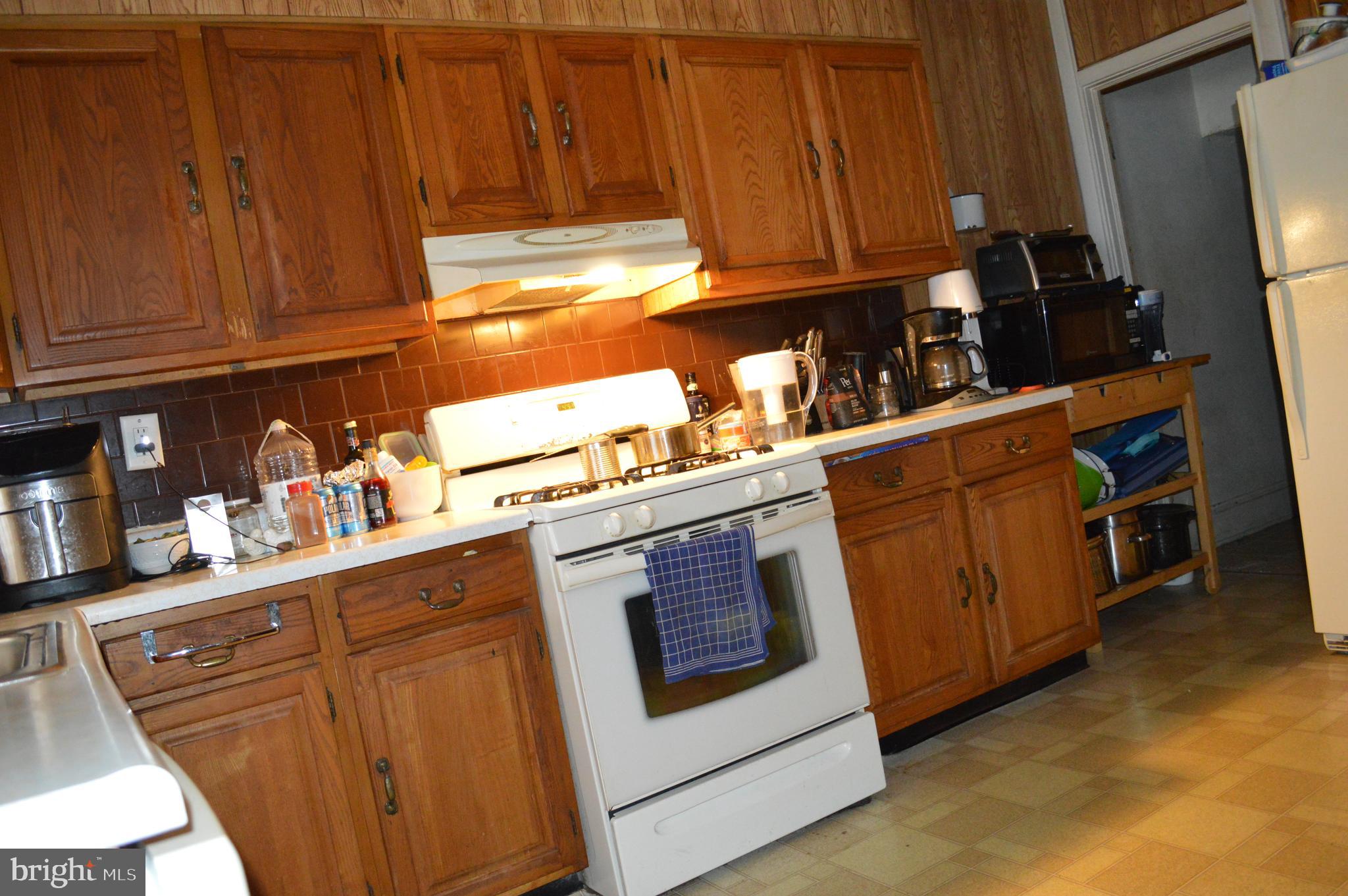 EVERGREEN LAWN - Residential